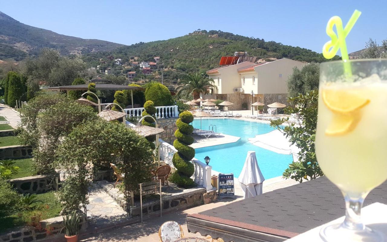 Alize Resort Hotel Yenifoca Exteriör bild